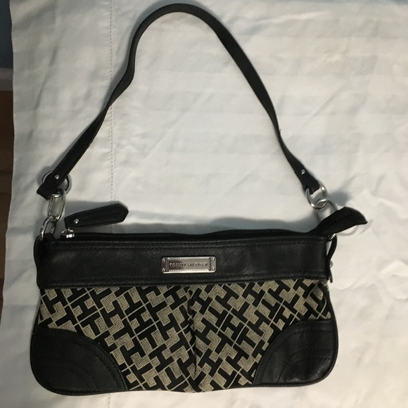Tommy Hilfiger Handbags - SHOULDER BAGS